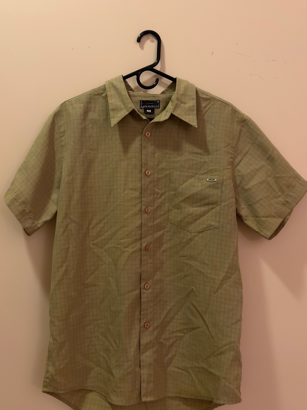 Oakley Men's Short-Sleeve Button-Down Shirt in Olive